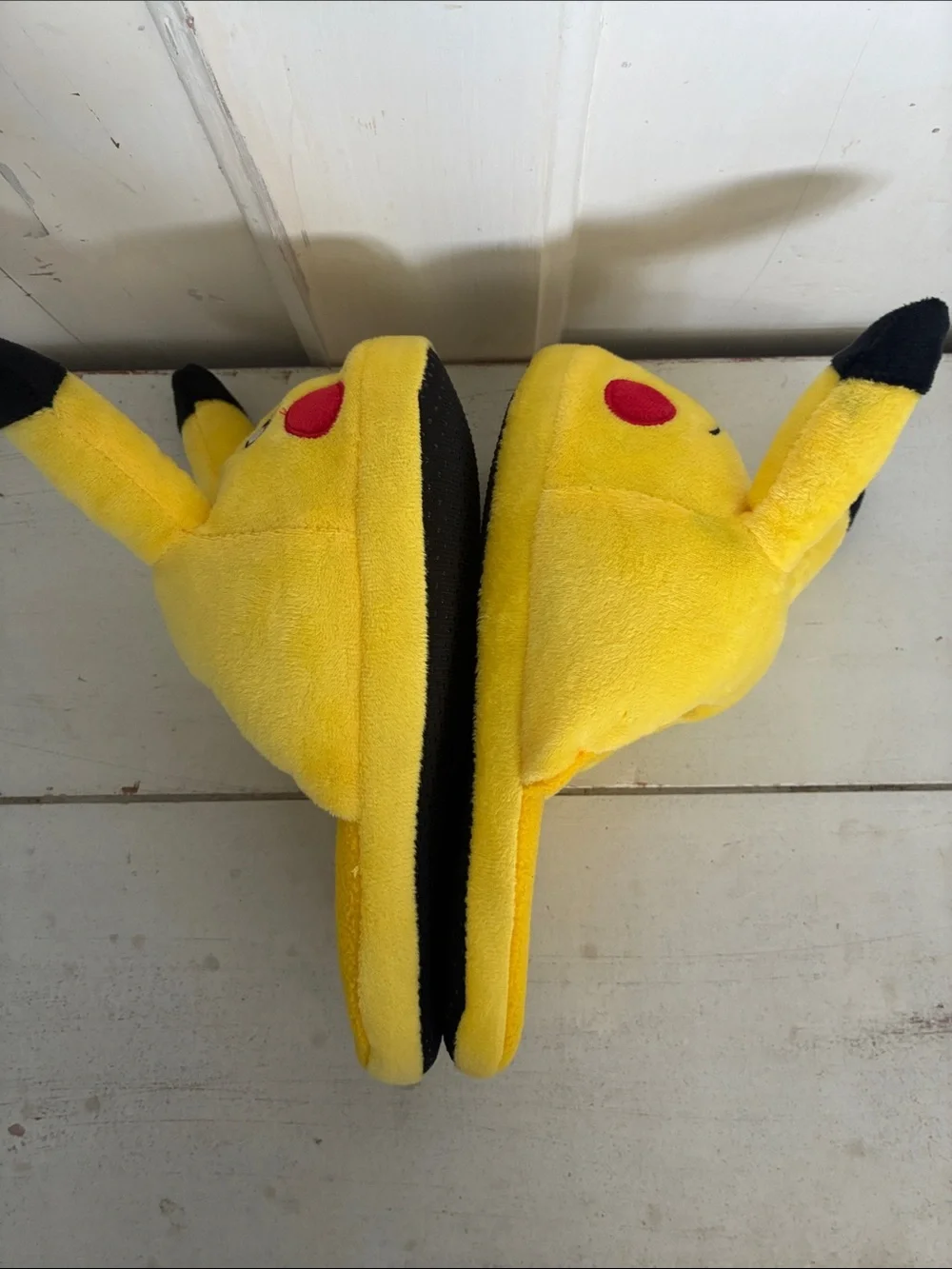 Kids Pokémon slippers size big boy 5/6